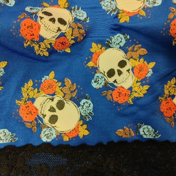 Torrid Skull Sports Bra - Picture 2 of 4